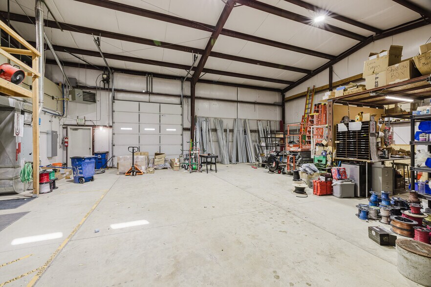 More Photos Of 1070 Silver St, Elko Manufacturing For Lease