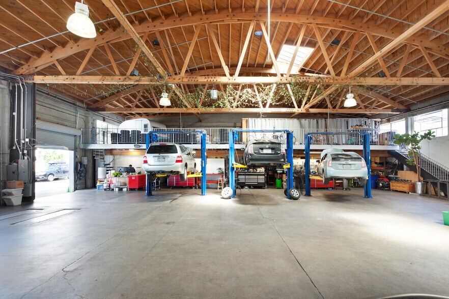 More Photos Of 475 9th St, San Francisco Warehouse For Lease