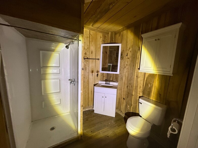 More Photos Of 615 W Main St, Mitchell Storefront For Sale