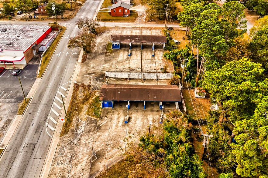 More Photos Of 2321 - 1 Marshall St, Columbia Carwash For Sale