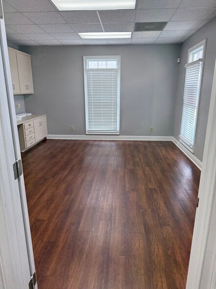 More Photos Of 470-478 Mcqueen Smith Rd, Prattville Office For Lease