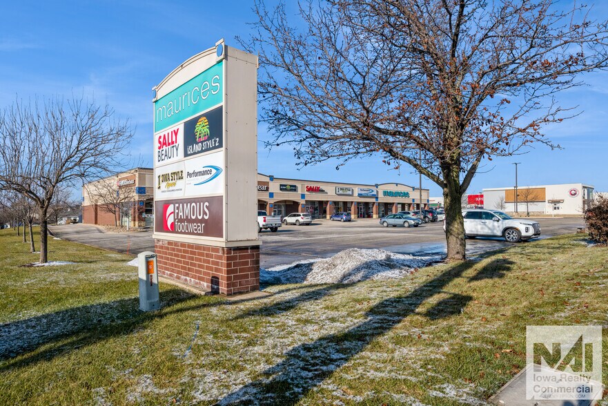 More Photos Of 3620 Edgewood Rd SW, Cedar Rapids Freestanding For Lease