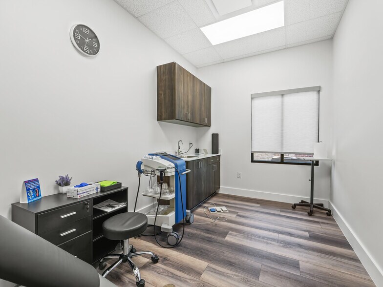 More Photos Of 3112 Capital Way, Fort Worth Medical For Lease