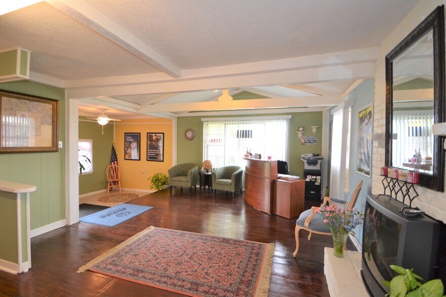 More Photos Of , Stafford General Retail For Sale