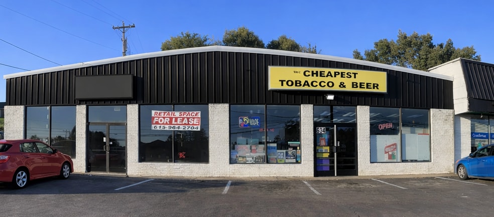 More Photos Of 636 W Main St, Hendersonville Freestanding For Lease