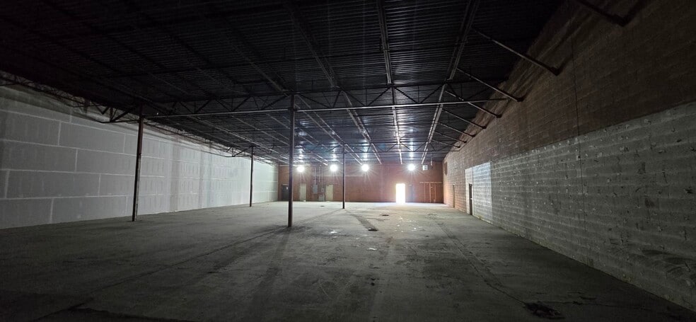 More Photos Of 1200-1260 Gail Gardner Way, Prescott General Retail For Lease