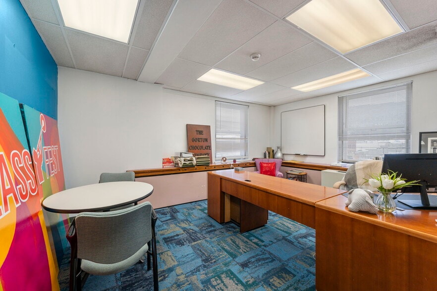 More Photos Of 1 W Market St, Corning Office Residential For Lease