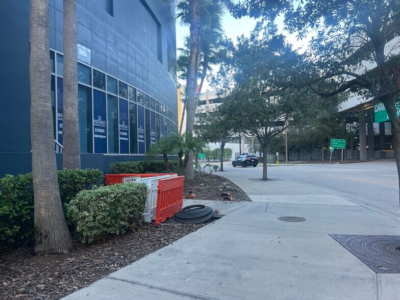 More Photos Of 375-3 S 12th St, Tampa Office For Sale