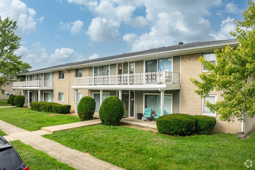 More Photos Of 1005 N Park Forest Dr, Marion Apartments For Sale
