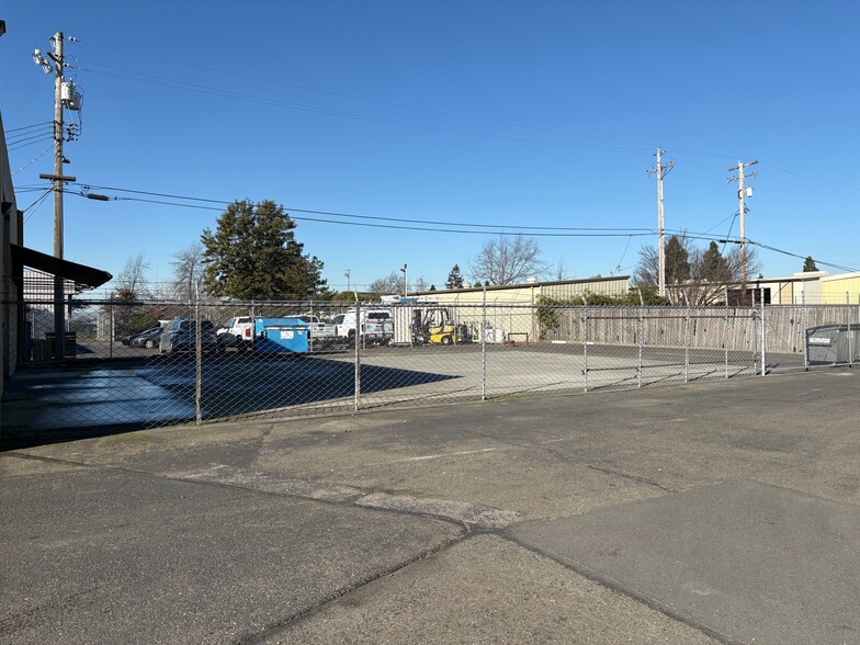 More Photos Of 3405 Standish Ave, Santa Rosa Warehouse For Lease