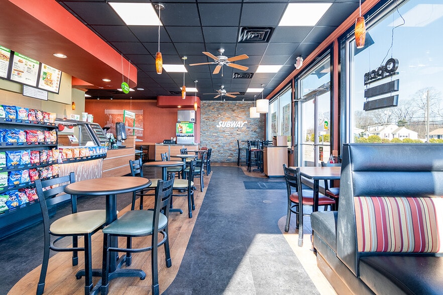 More Photos Of 2214 Plainfield Pike, Cranston Fast Food For Sale