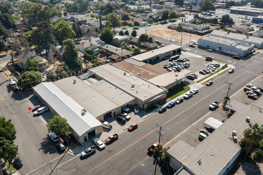 More Photos Of 401-409 N E St, Madera Warehouse For Sale