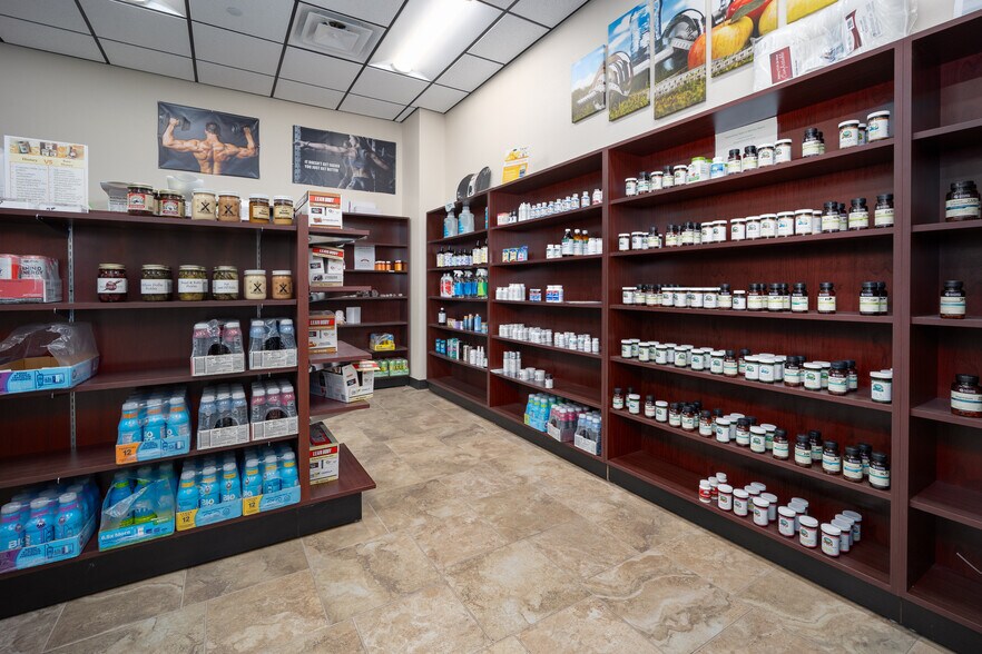 More Photos Of 4200 Carriage Way, Weatherford Medical For Lease