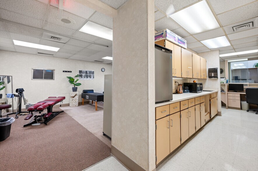 More Photos Of 5410 N Tryon St, Charlotte Medical For Sale