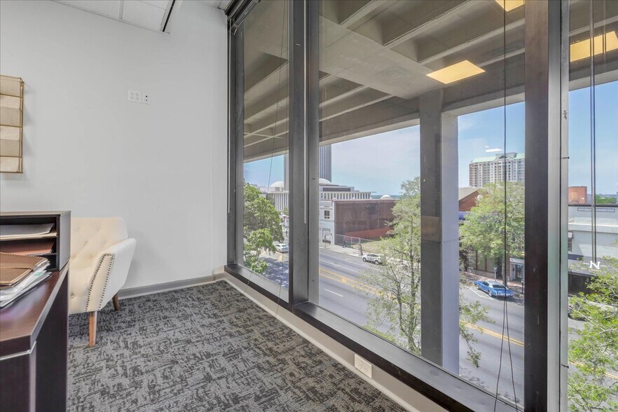 More Photos Of 215 S Monroe St, Tallahassee Office For Lease