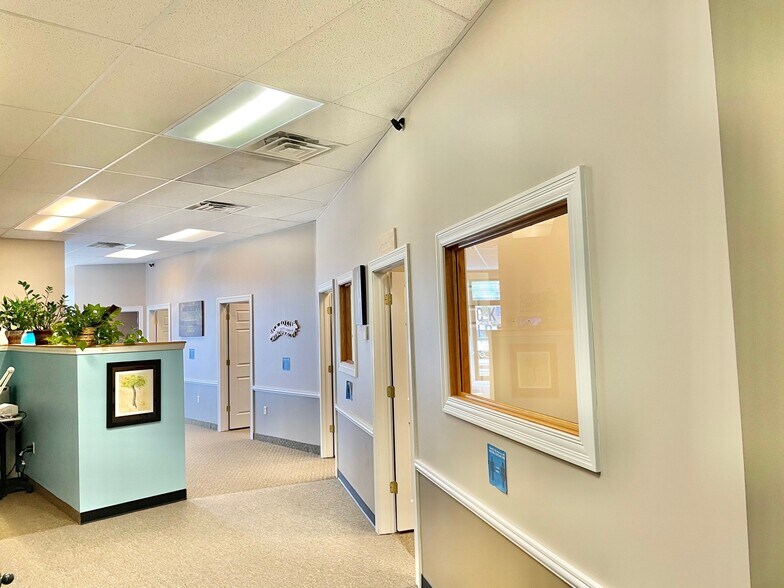 More Photos Of 761 Indian Boundary Rd, Chesterton Unknown For Lease