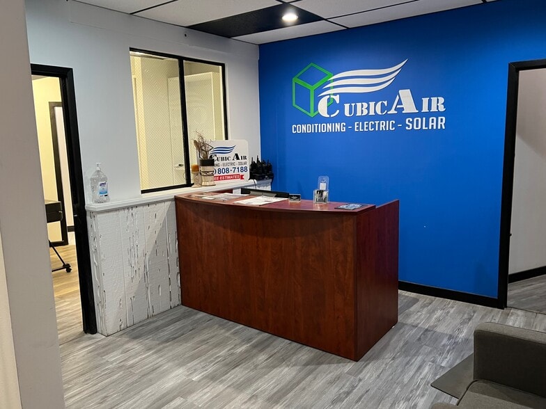 More Photos Of 9121 Woodman Ave, Arleta Storefront Retail Office For Sale