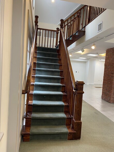 More Photos Of 40 Church St, White Plains Bank For Sale