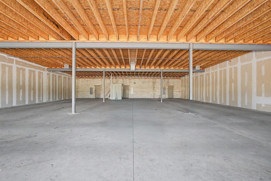 More Photos Of 866-868 Cranbury South River Rd, Monroe Township Storefront For Lease