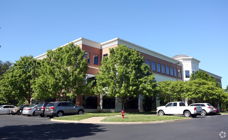 More Photos Of 600 Peter Jefferson Pky, Charlottesville Medical For Sale