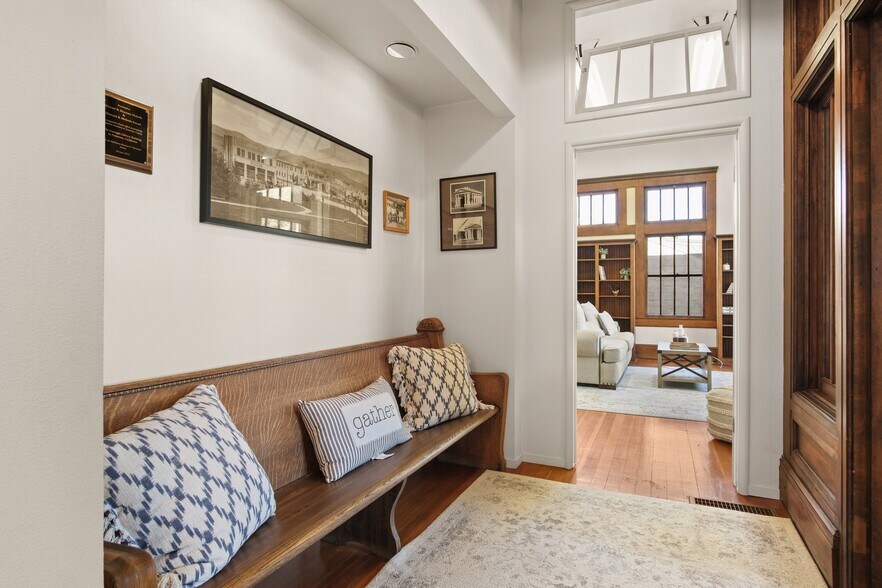 More Photos Of 355 W Las Palmas Ave, Patterson Office Residential For Sale