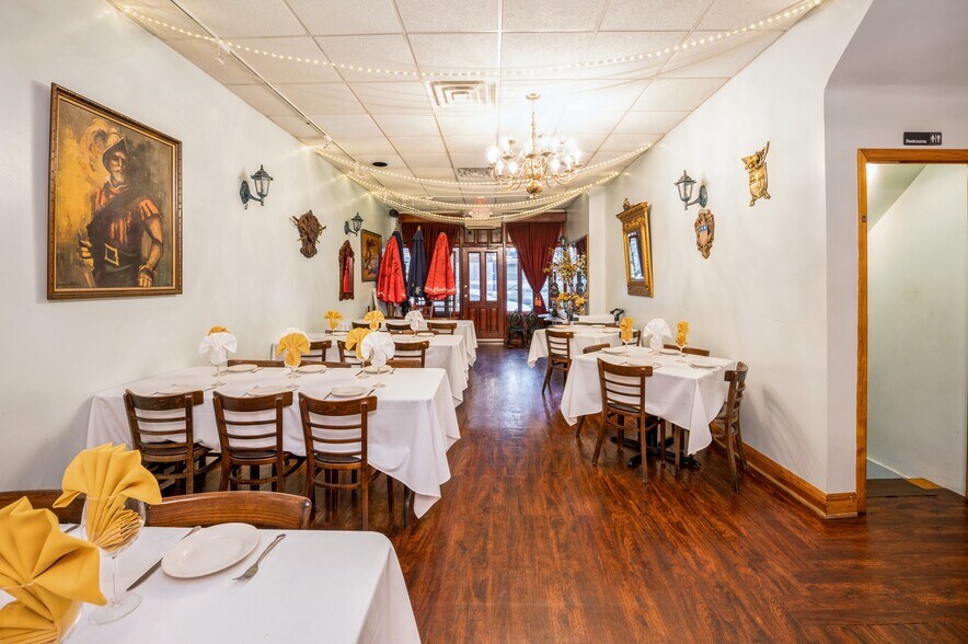 More Photos Of 9529 Sutphin Blvd, Jamaica Restaurant For Sale