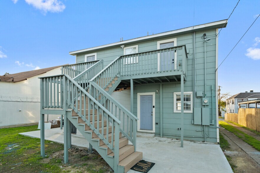 More Photos Of 2308 Britton Dr, Dallas Apartments For Sale