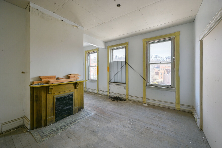 More Photos Of 1913 Central Ave, Cincinnati Office Residential For Sale