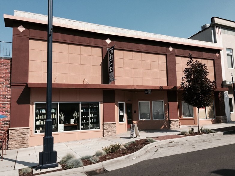 More Photos Of 523-533 4th St, Bremerton Storefront For Lease