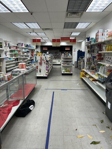 More Photos Of 4510 5th Ave, Brooklyn Storefront Retail Residential For Lease