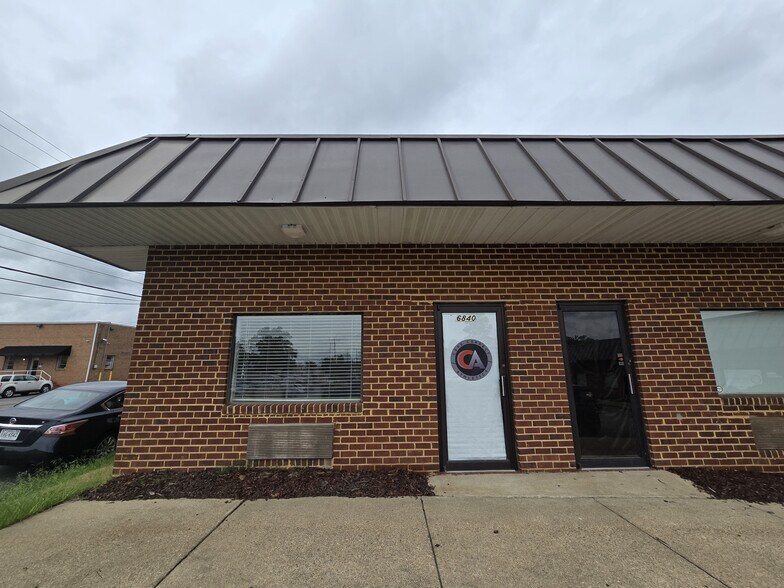 More Photos Of 6840 Atmore Dr, Richmond Flex For Lease