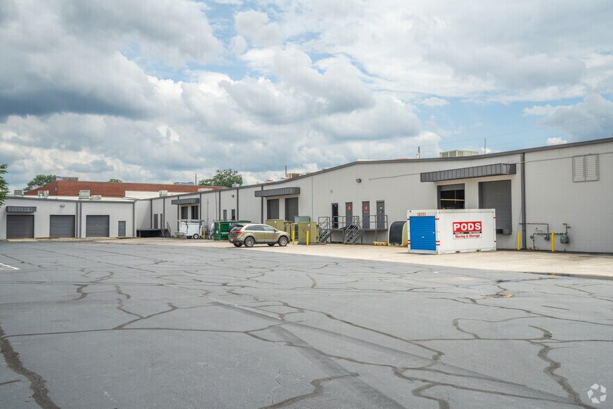 More Photos Of 1395 S Marietta Pky SE, Marietta Unknown For Lease