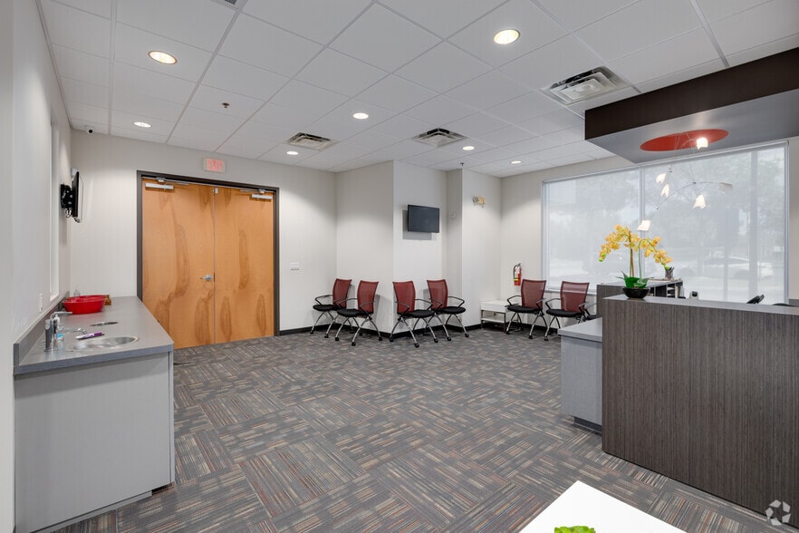 More Photos Of 7560 Red Bug Lake Rd, Oviedo Medical For Sale