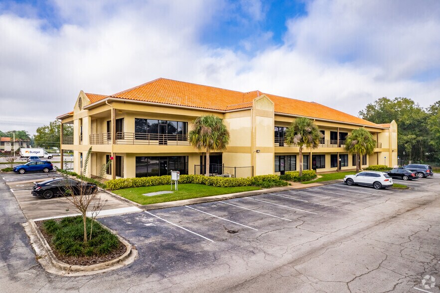 More Photos Of 1417 N Semoran Blvd, Orlando Office For Lease
