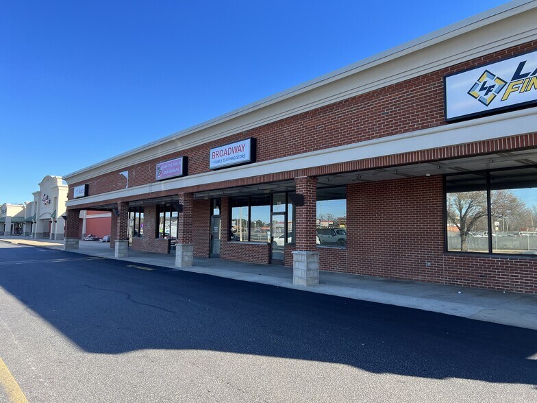 More Photos Of 330-342 N Eastern Blvd, Fayetteville Unknown For Lease