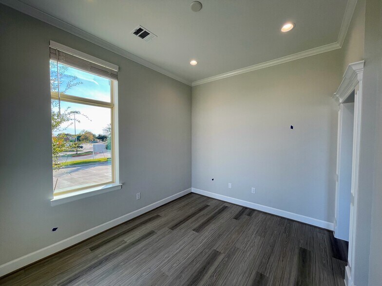 More Photos Of 7700 Preston Rd, Frisco Medical For Lease