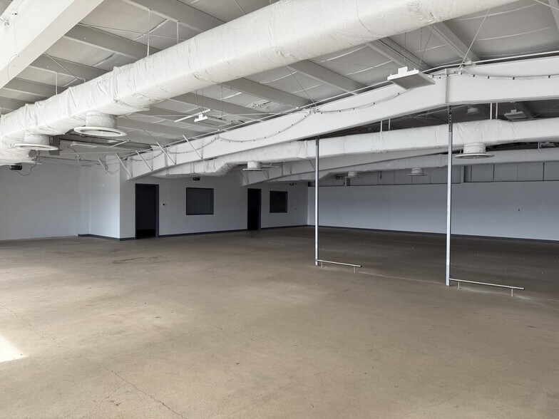 More Photos Of 4040 Lebanon Pike, Hermitage Freestanding For Lease