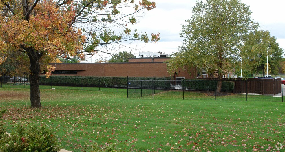 More Photos Of 3910 South Ave, Youngstown Telecom Hotel Data Hosting For Lease