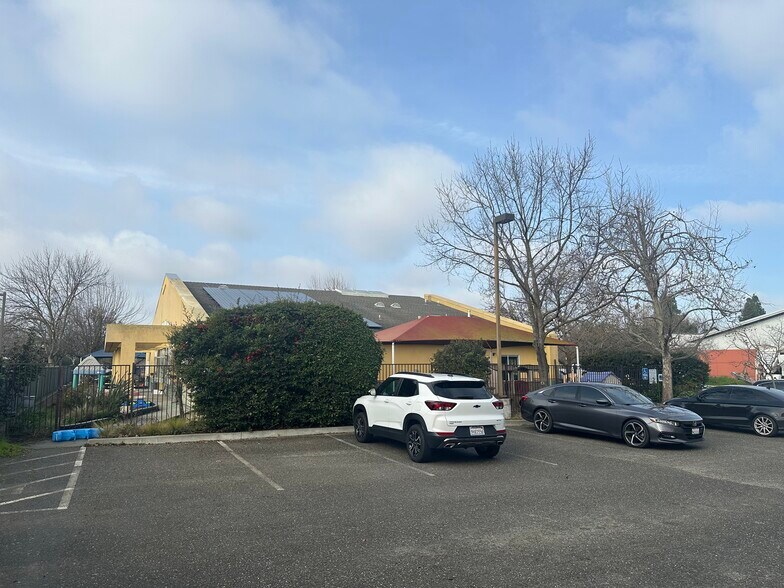 More Photos Of 2802 Spafford St, Davis Office For Sale