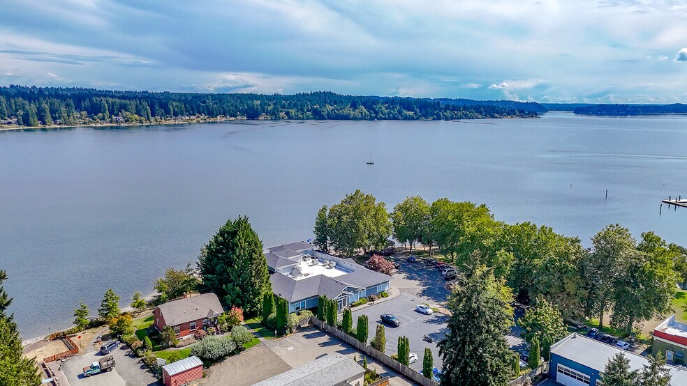 More Photos Of 3212 Byron St, Silverdale Office For Sale