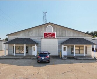 More Photos Of 4548 S St Peters Pky, Saint Charles Warehouse For Sale