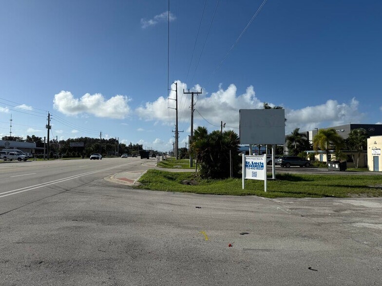 More Photos Of 4651 S Us-1 Hwy, Fort Pierce Service For Sale