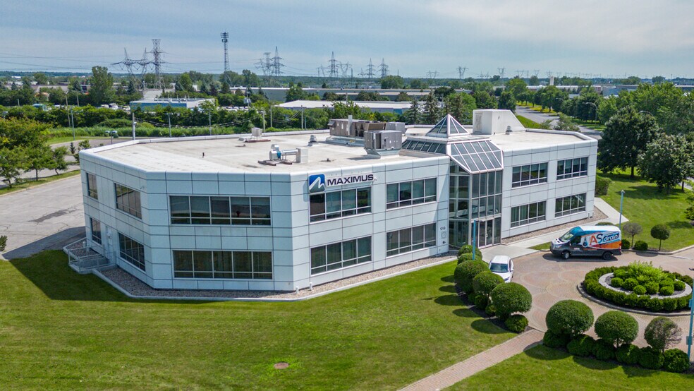 More Photos Of 1250 Rue Marie-Victorin, St-Bruno-de-Montarville Office For Sale