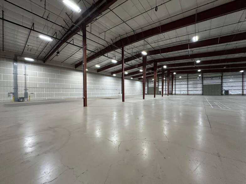 More Photos Of 5405 W Riverbend Ave, Post Falls Manufacturing For Lease