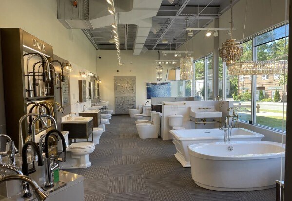 More Photos Of 369 Lexington Ave, Mount Kisco Showroom For Lease