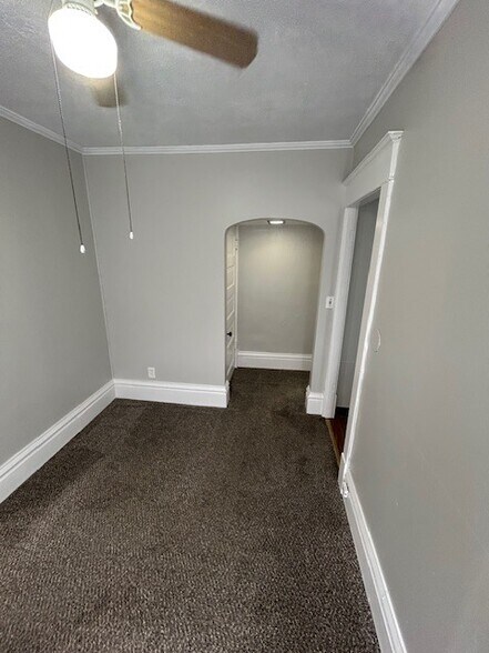 More Photos Of 549 Logan St SE, Grand Rapids Apartments For Sale