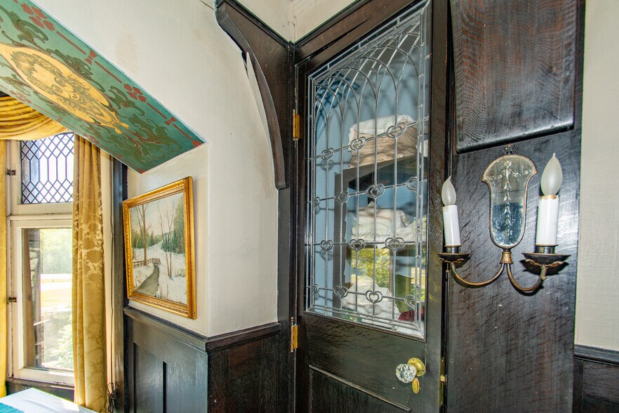 More Photos Of 50 Jacobs Rd, Moultonborough Hotel For Sale