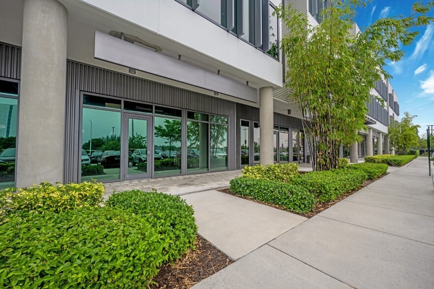 More Photos Of 1695 NW 110th Ave, Miami Office For Sale