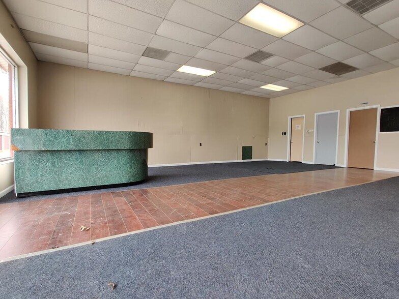 More Photos Of 0 E Main St, Huntingdon Storefront For Sale