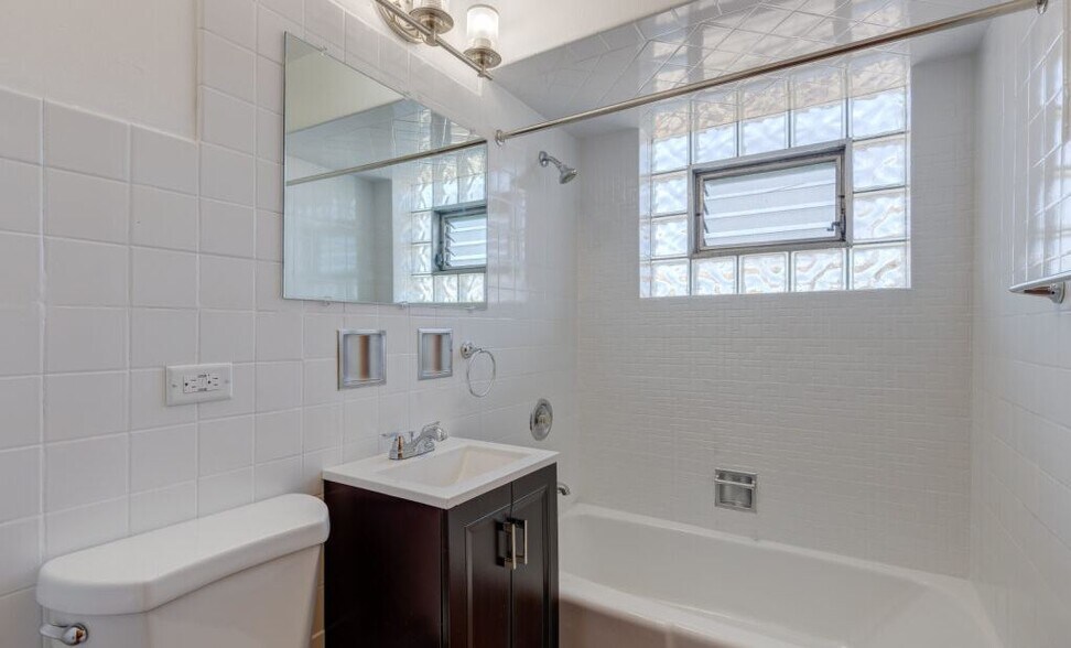 More Photos Of 1712-1716 W 87th St, Chicago Apartments For Sale